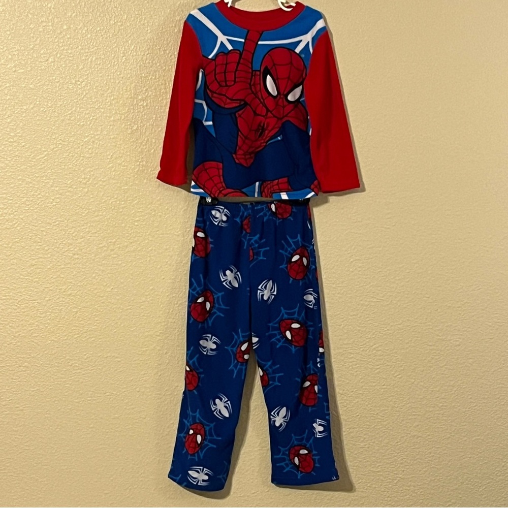 Marvel Ultimate Spiderman Boy’s Size 6 Pajama Set - Red and Blue Web Design